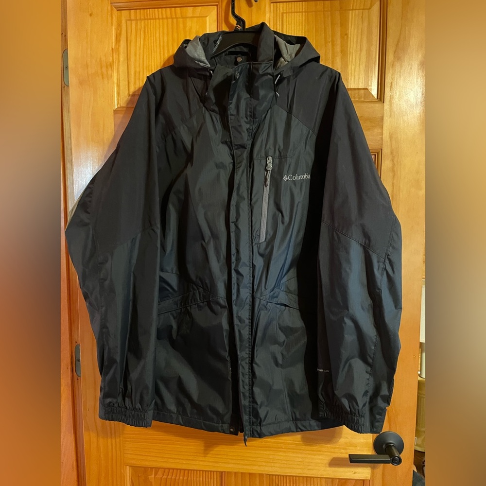Men’s Columbia Omnishield Windbreaker Black -Large